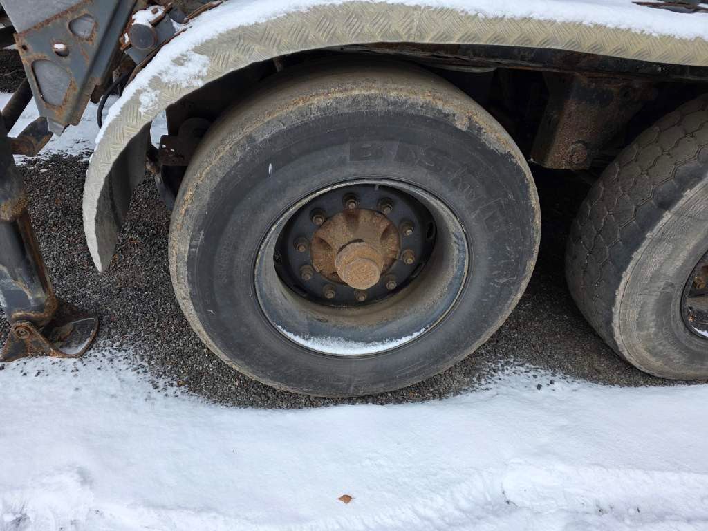 Fahrzeugabbildung Meiller Stahlmulde MHKS 41/3-S, Schütte, Liftachse