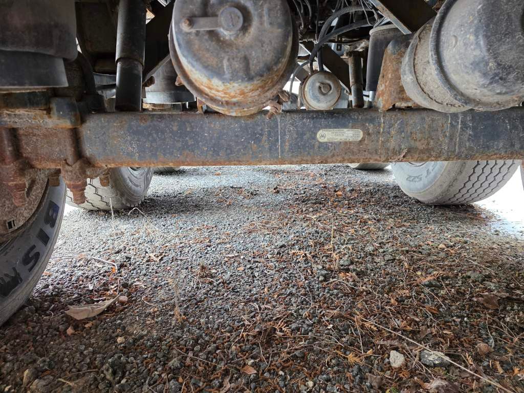 Fahrzeugabbildung Meiller Stahlmulde MHKS 41/3-S, Schütte, Liftachse