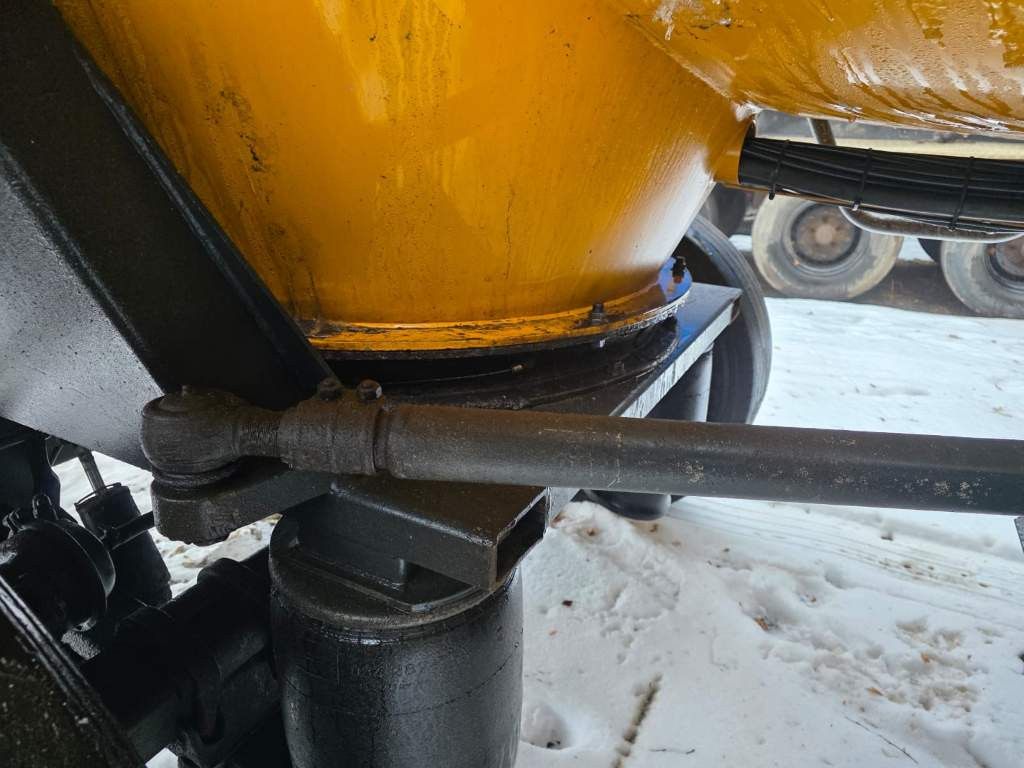 Fahrzeugabbildung D-TEC Vlastuin/ Kesteren Gülleauflieger mit ADR