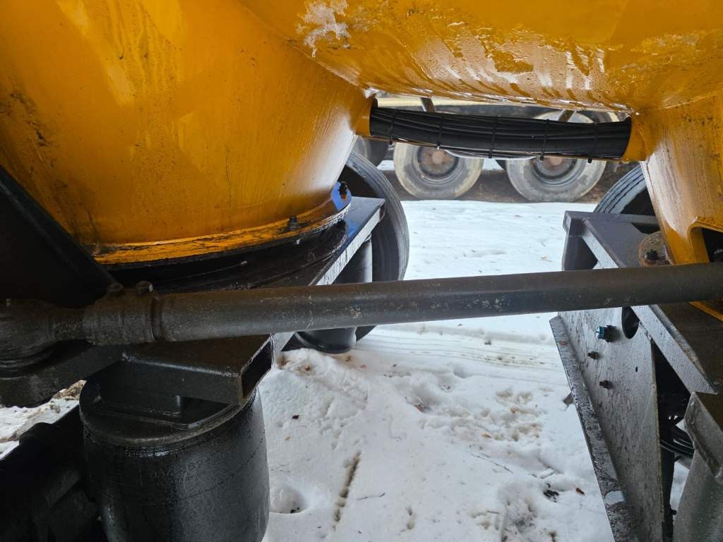 Fahrzeugabbildung D-TEC Vlastuin/ Kesteren Gülleauflieger mit ADR