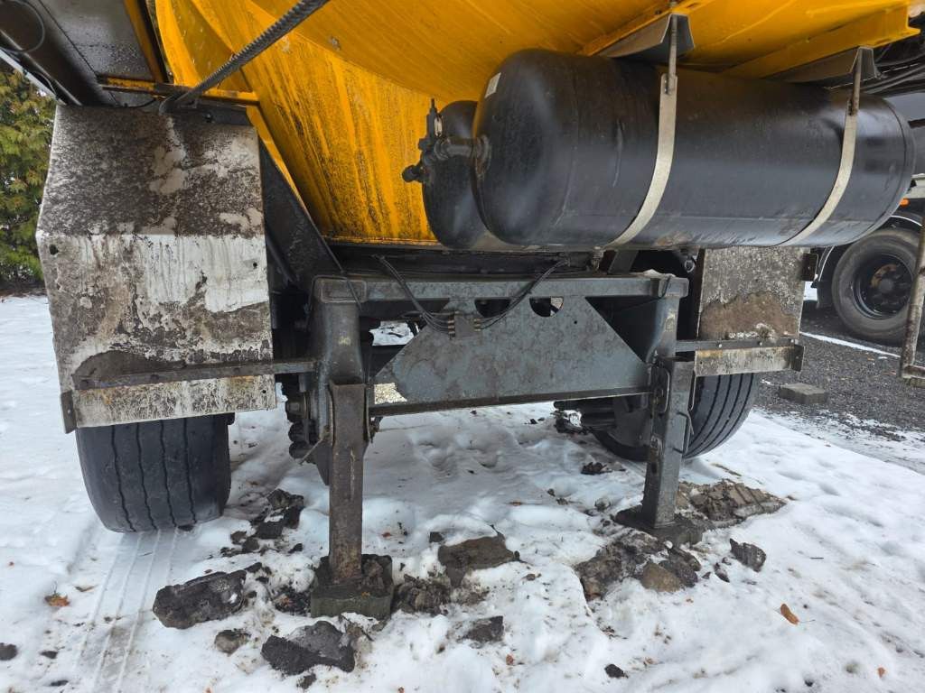 Fahrzeugabbildung D-TEC Vlastuin/ Kesteren Gülleauflieger mit ADR