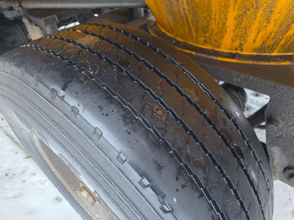 Fahrzeugabbildung D-TEC Vlastuin/ Kesteren Gülleauflieger mit ADR