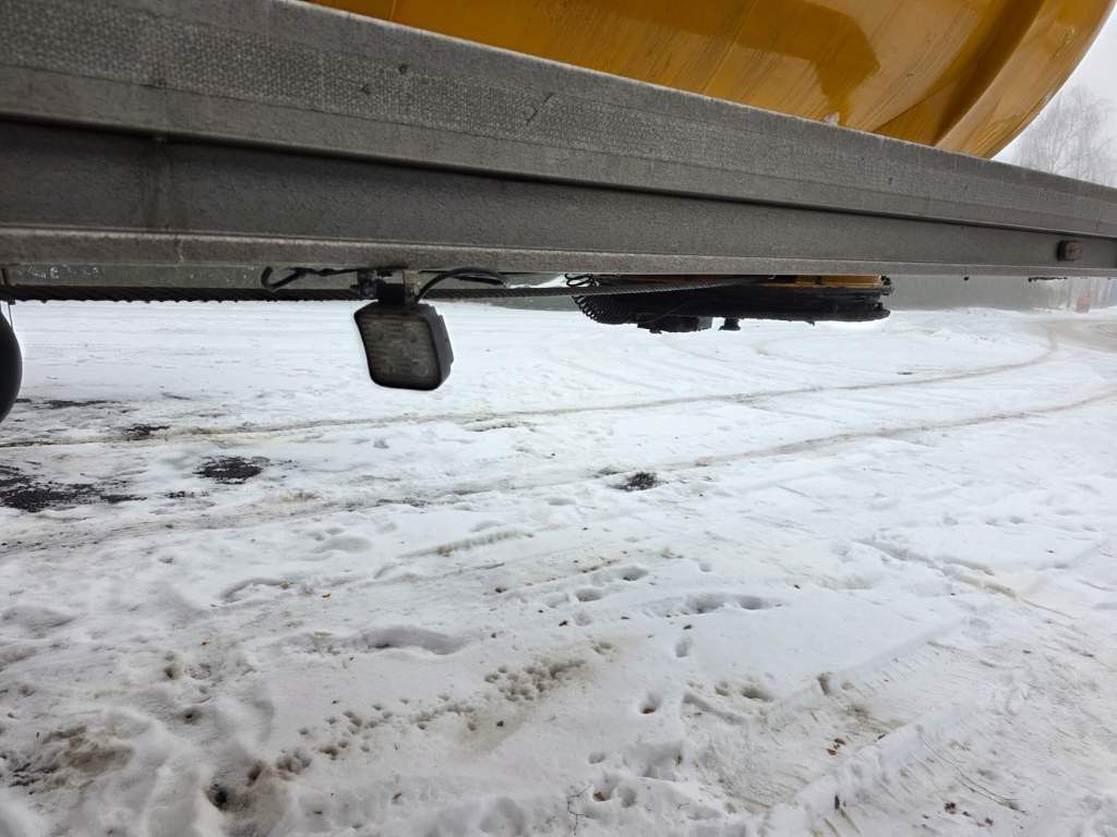 Fahrzeugabbildung D-TEC Vlastuin/ Kesteren Gülleauflieger mit ADR