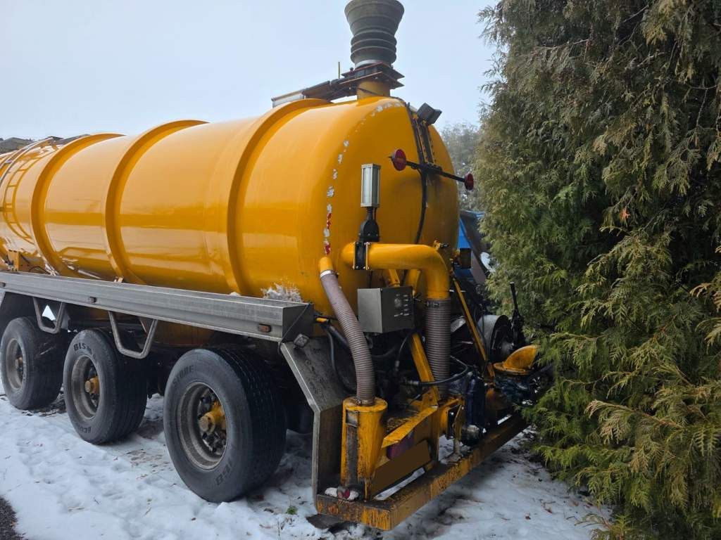 Fahrzeugabbildung D-TEC Vlastuin/ Kesteren Gülleauflieger mit ADR