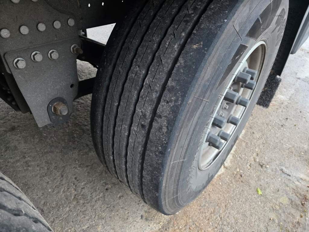 Fahrzeugabbildung Schmitz Cargobull Gardine Standard, Lift, 12642 XL, Edscha