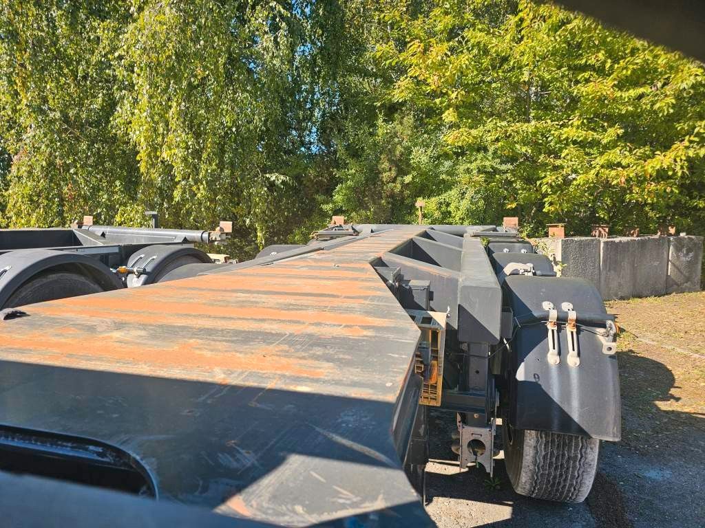 Fahrzeugabbildung Fliegl Kippchassis, Lift, SAF Scheibe