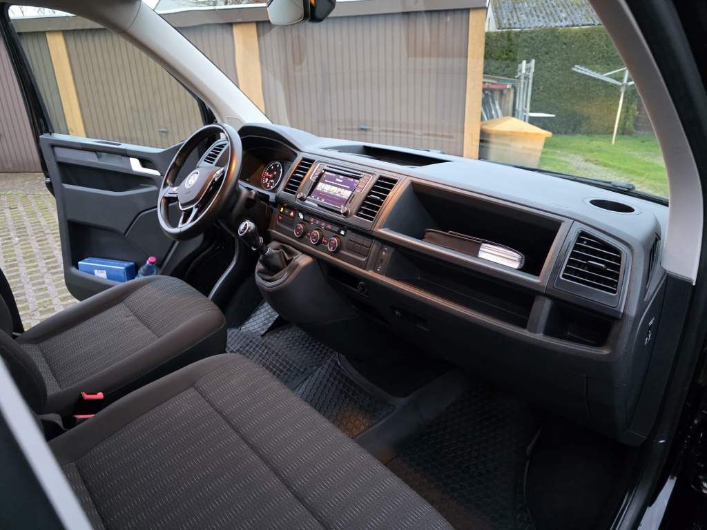 Fahrzeugabbildung Volkswagen T6 Caravelle,9 Sitzer,langer Radts.,Mwst. auswb