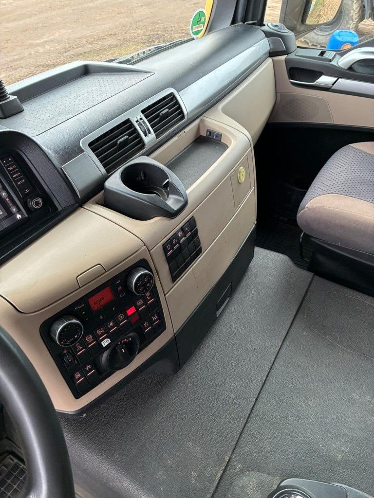 Fahrzeugabbildung MAN 18.460 TGS 4x4 Hydrodrive, Klima Automat
