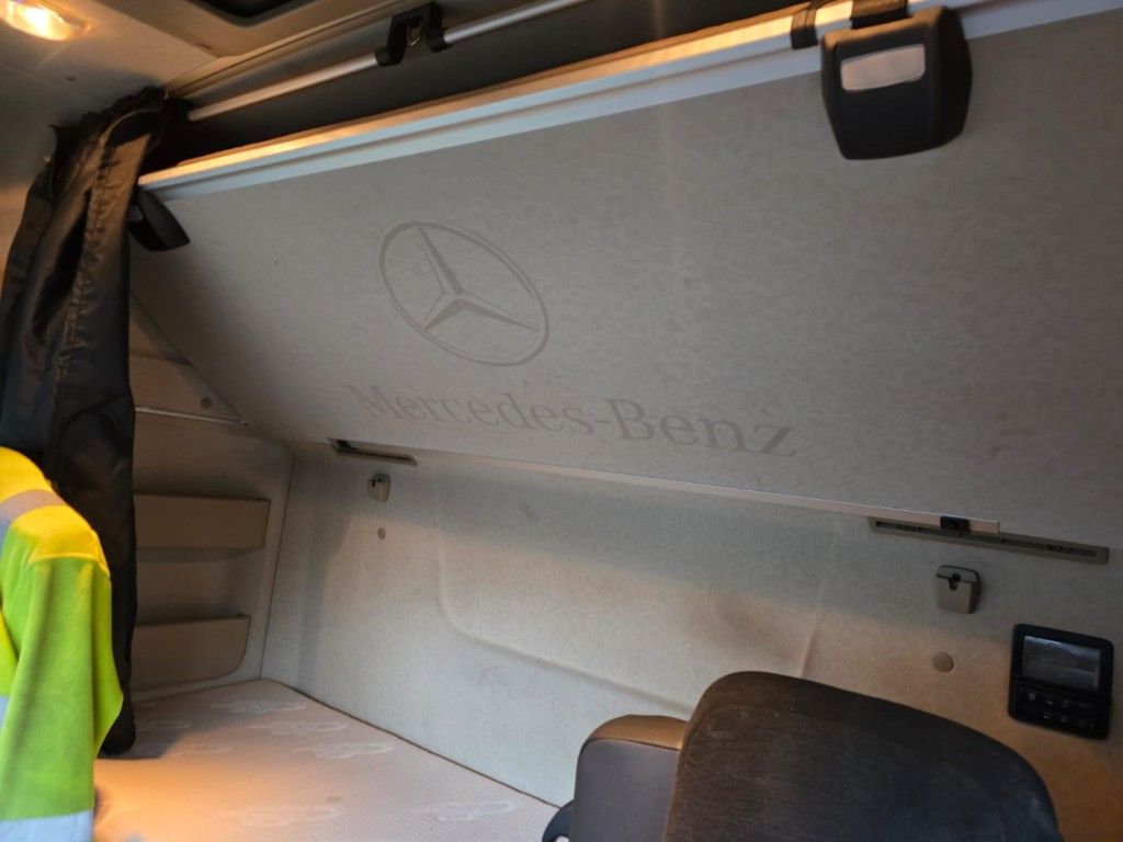 Fahrzeugabbildung Mercedes-Benz 1853 LS LL,Retrader,Vollspoiler,Hubsattelkuppl.