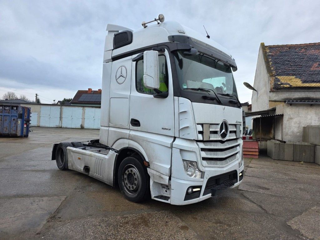 Fahrzeugabbildung Mercedes-Benz 1853 LS LL,Retrader,Vollspoiler,Hubsattelkuppl.