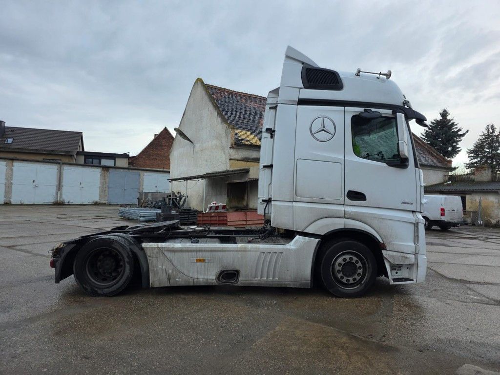 Fahrzeugabbildung Mercedes-Benz 1853 LS LL,Retrader,Vollspoiler,Hubsattelkuppl.