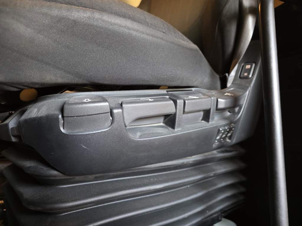 Fahrzeugabbildung DAF XF 480 SC, ZF Intarder, Kühlschrank