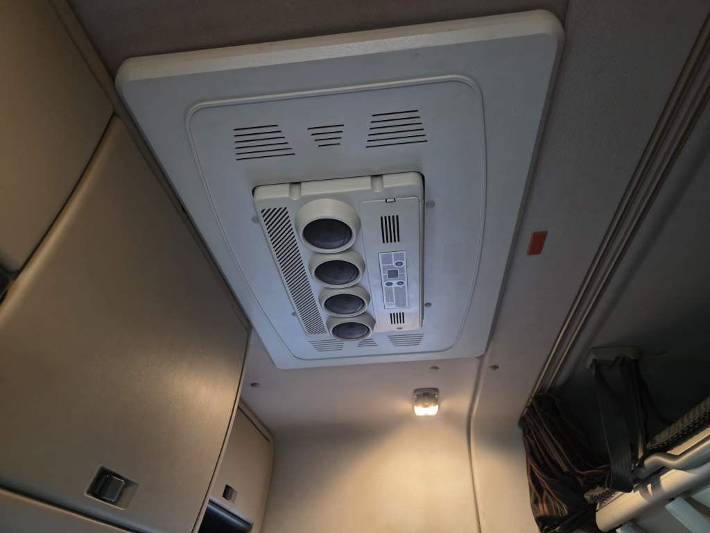 Fahrzeugabbildung DAF XF 480 SC, ZF Intarder, Kühlschrank