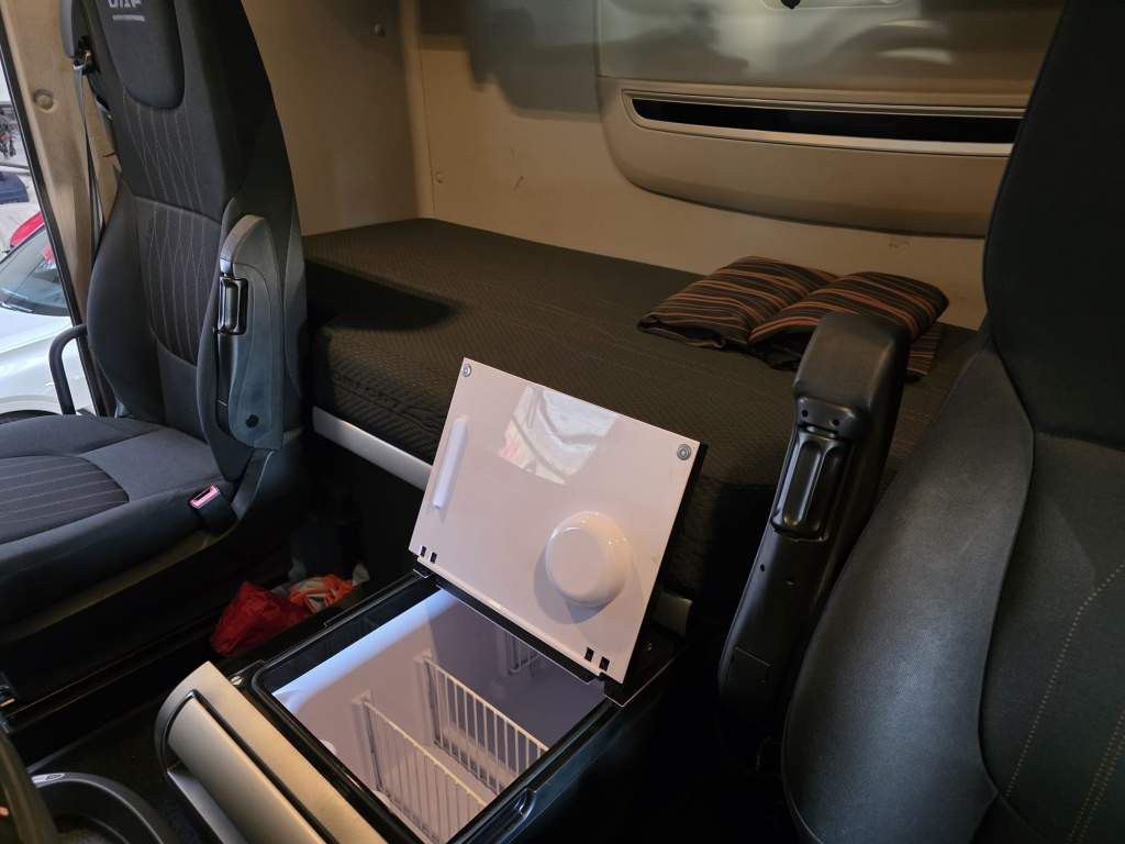 Fahrzeugabbildung DAF XF 480 SC, ZF Intarder, Kühlschrank