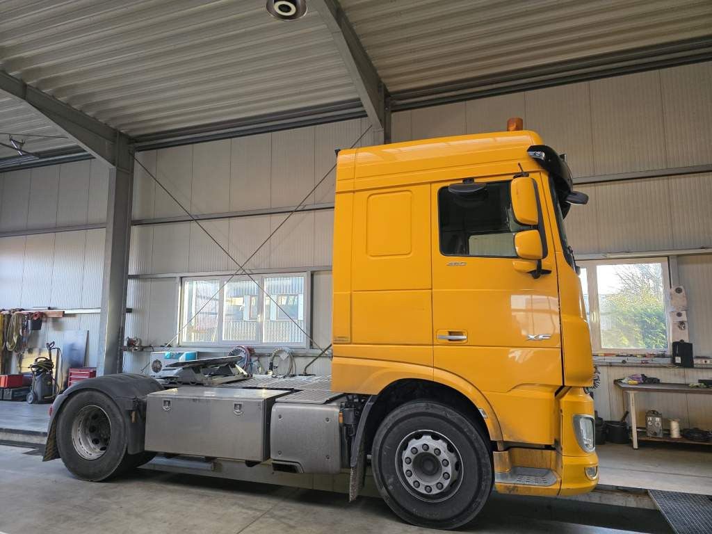 Fahrzeugabbildung DAF XF 480 SC, ZF Intarder, Kühlschrank