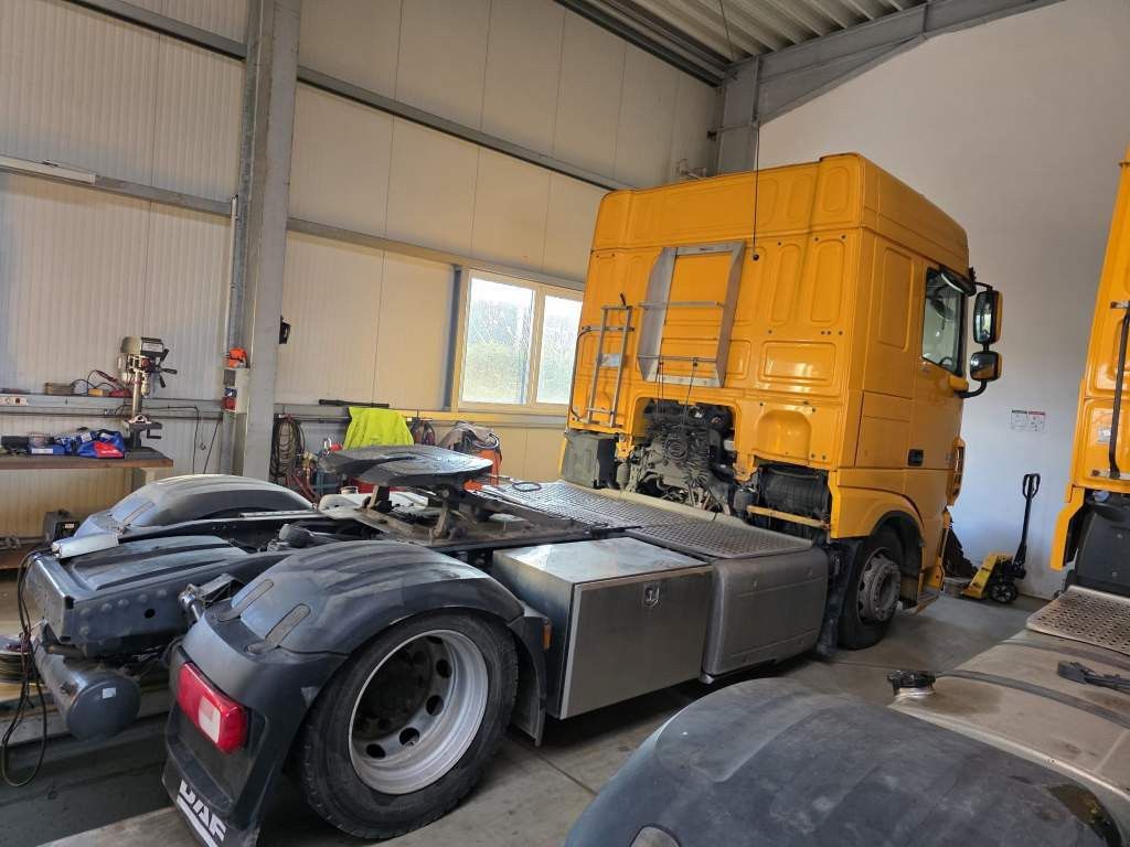 Fahrzeugabbildung DAF XF 510 LL, ZF Inatrder, Standklima, Hubsattelkup