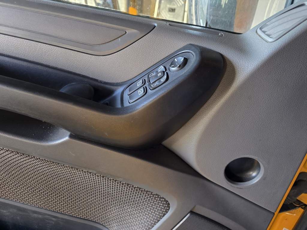 Fahrzeugabbildung DAF XF 510 LL, ZF Inatrder, Standklima, Hubsattelkup