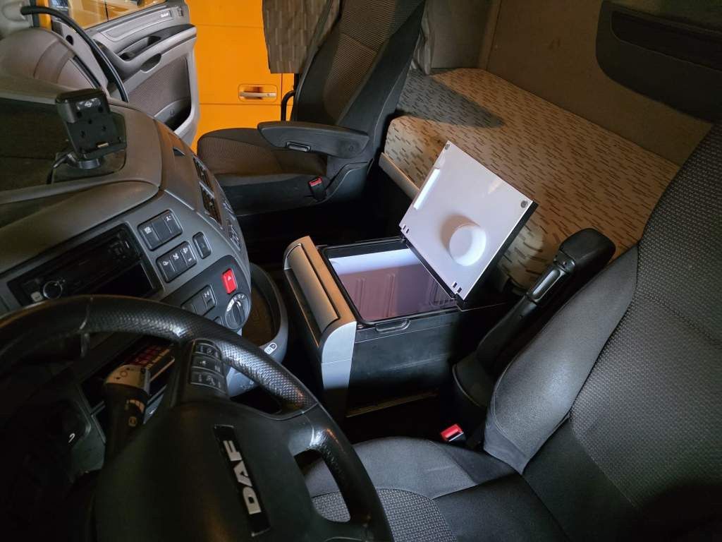 Fahrzeugabbildung DAF XF 510 LL, ZF Inatrder, Standklima, Hubsattelkup