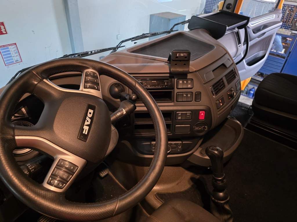 Fahrzeugabbildung DAF XF 480, SC, ZF Intarder, Handschalter,Standklima