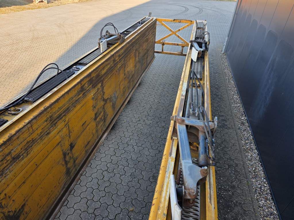 Fahrzeugabbildung Langendorf Innenlader Beton, SBH 27/35, Liftachse