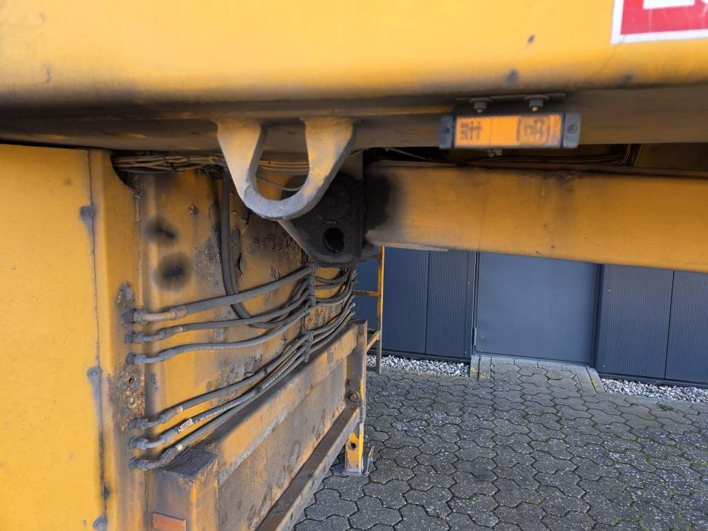 Fahrzeugabbildung Langendorf Innenlader Beton, SBH 27/35, Liftachse