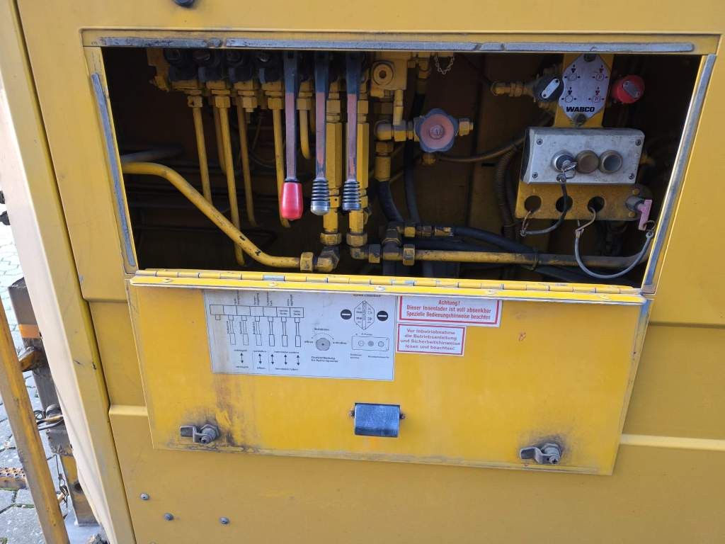 Fahrzeugabbildung Langendorf Innenlader Beton, SBH 27/35, Liftachse