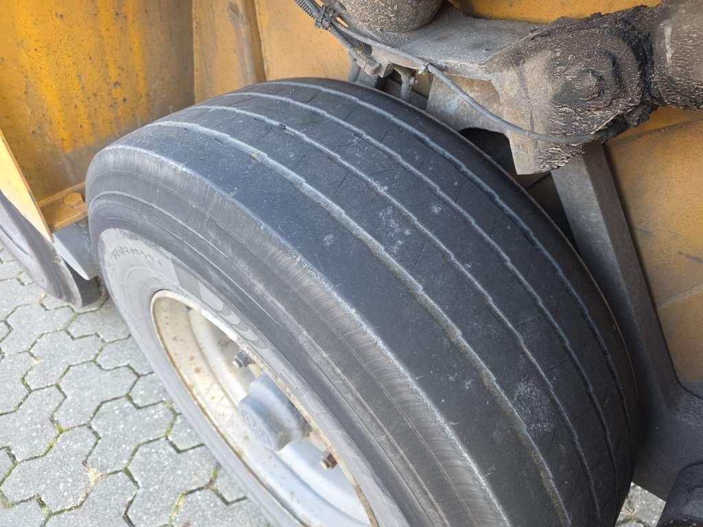 Fahrzeugabbildung Langendorf Innenlader Beton, SBH 27/35, Liftachse