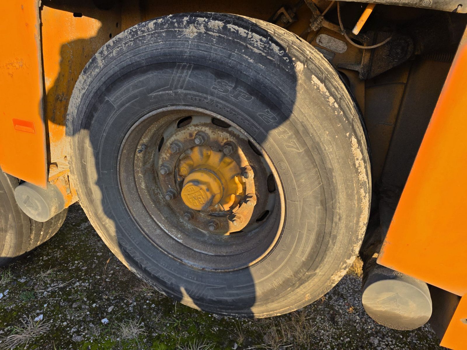 Fahrzeugabbildung Langendorf Innenlader Beton SBH 27/35, Lift