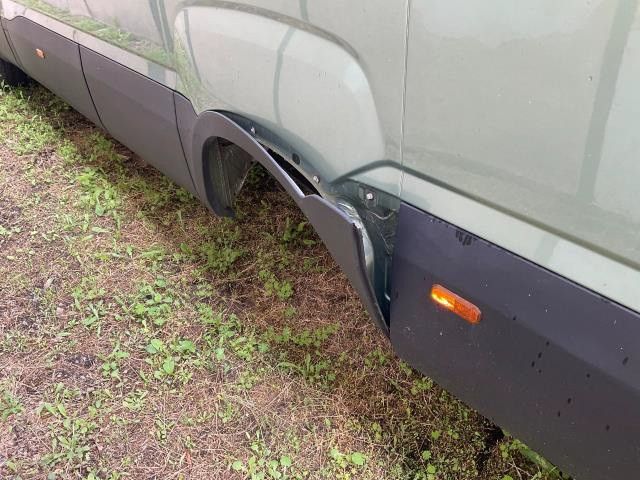 Fahrzeugabbildung Iveco 35S18 Kastenwagen Maxi hoch&lang, Unfall