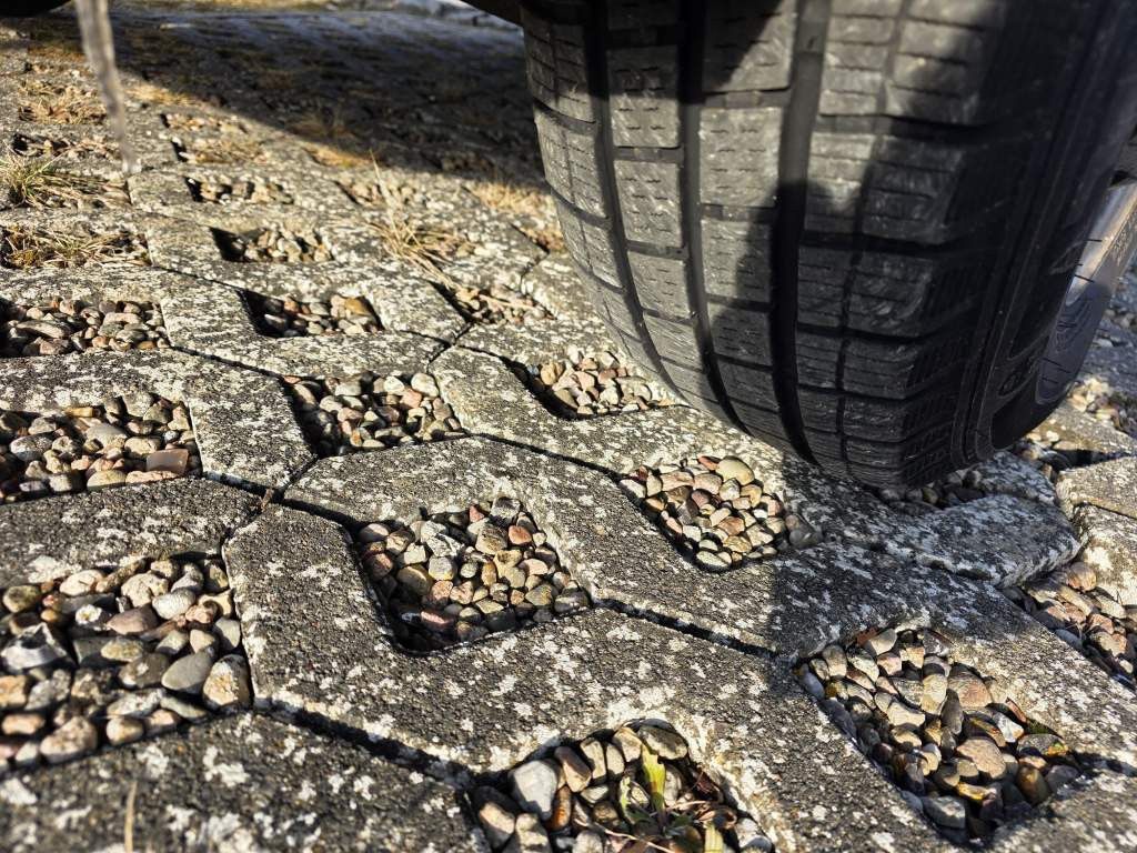 Fahrzeugabbildung Volkswagen Crafter 3,5 to, 1+2 Sitzer, AHK, 6 Gang man Scha