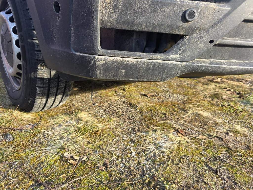 Fahrzeugabbildung Volkswagen Crafter 3,5 to, 1+2 Sitzer, AHK, 6 Gang man Scha