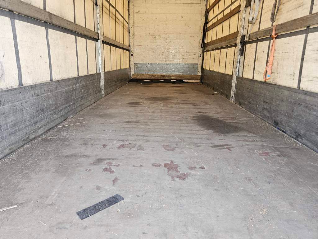 Fahrzeugabbildung DAF DAF CF 310 Space Cab, Gardine, Ladebordwand 1,5