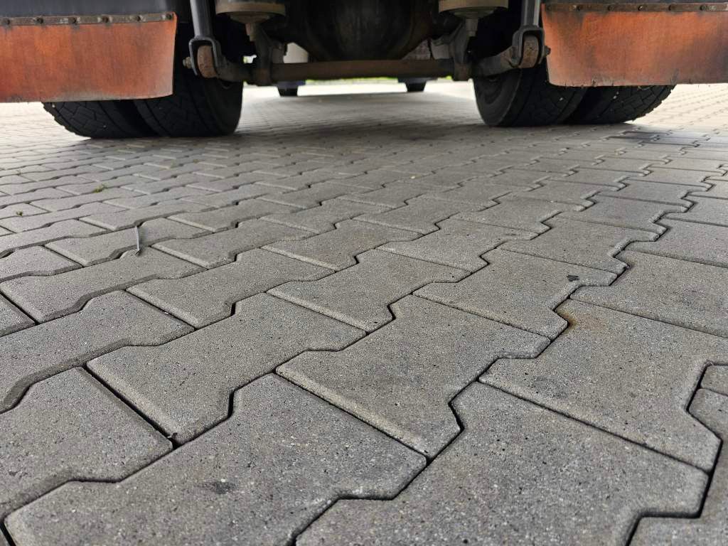 Fahrzeugabbildung DAF DAF CF 310 Space Cab, Gardine, Ladebordwand 1,5