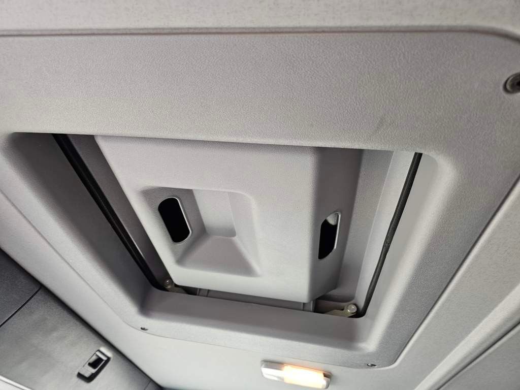 Fahrzeugabbildung Scania P400 mit Orten Schwenkwand und Orten Schwenkwand