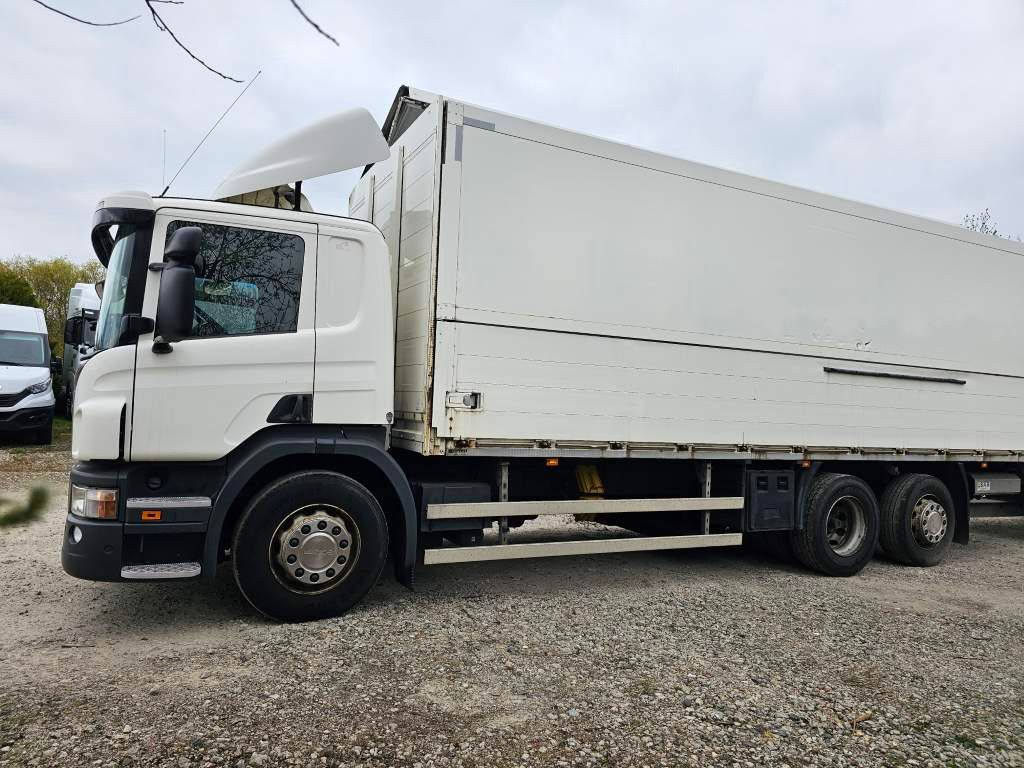 Fahrzeugabbildung Scania P400 mit Orten Schwenkwand und Orten Schwenkwand