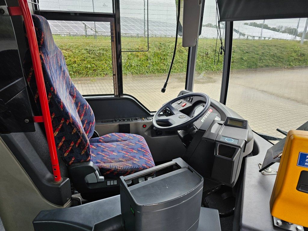 Fahrzeugabbildung Mercedes-Benz O 530 G, Gelenkbus, 3 Achser, Retarder