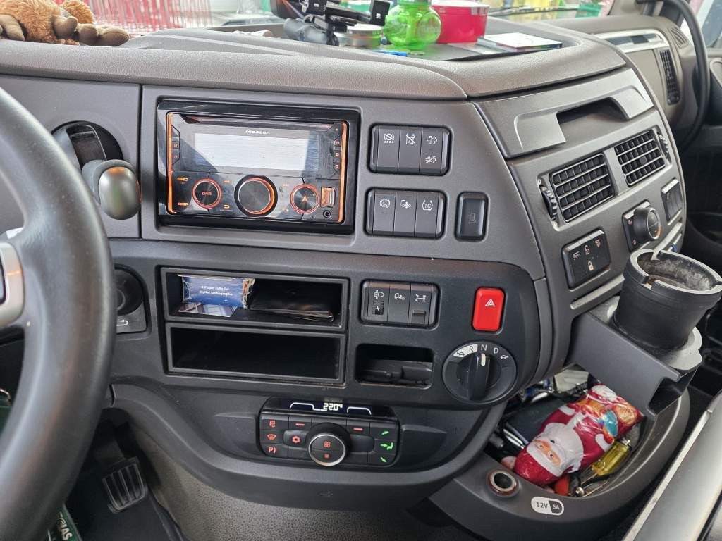 Fahrzeugabbildung DAF XF 480 SSC,Standklima,Intarder mit Krone kompl