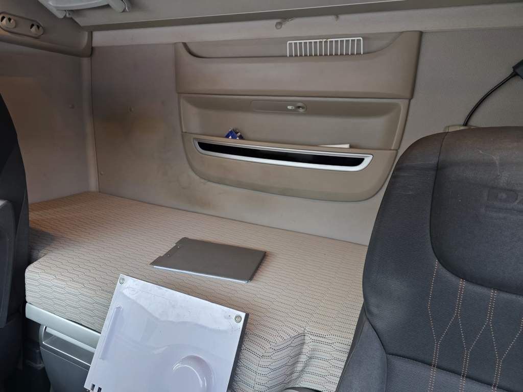 Fahrzeugabbildung DAF XF 480 SSC,Standklima,Intarder mit Krone kompl