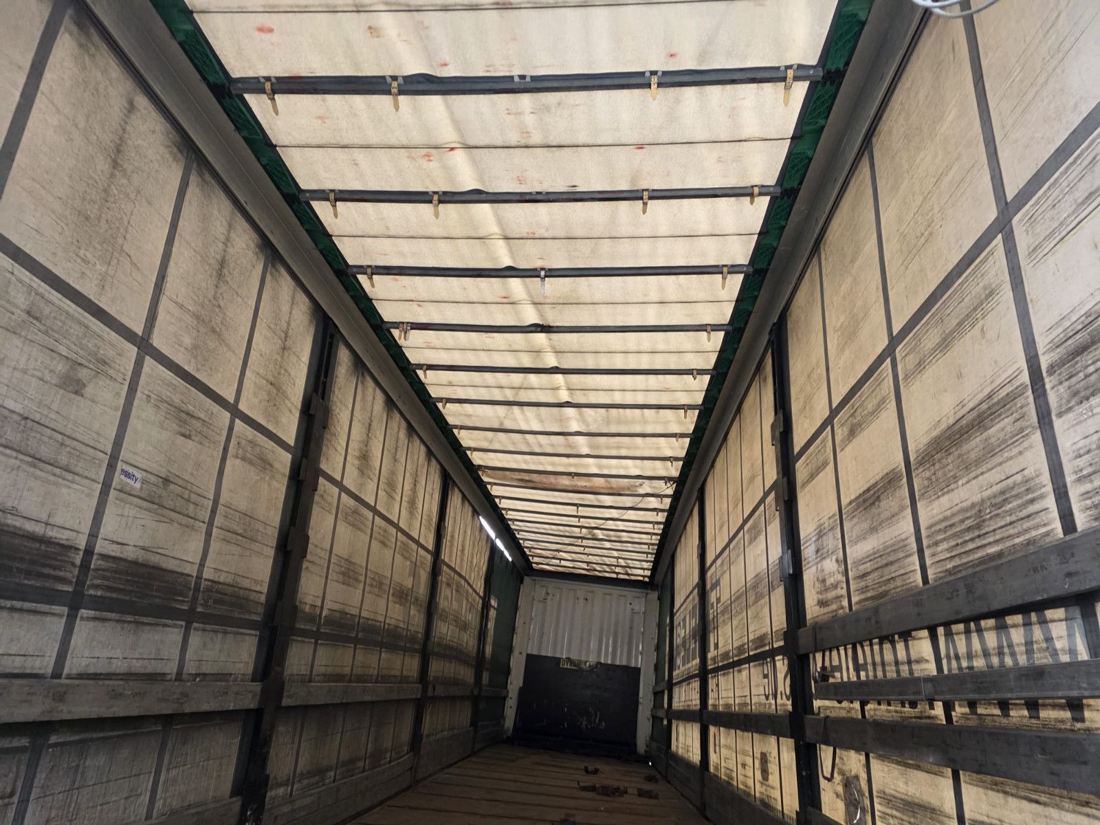 Fahrzeugabbildung Krone Mega Gardine mit Joloda, Lift, BPW, Portal