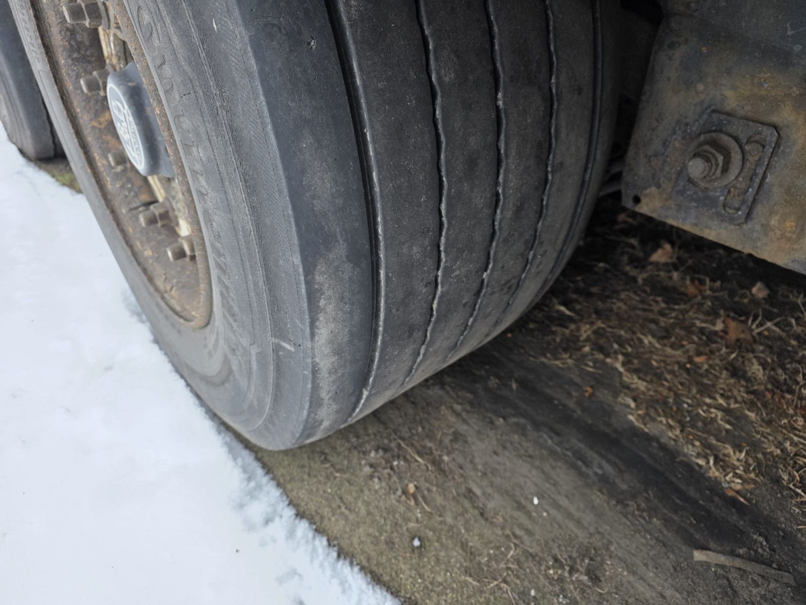 Fahrzeugabbildung Krone Mega Gardine mit Joloda, Lift, BPW, Portal