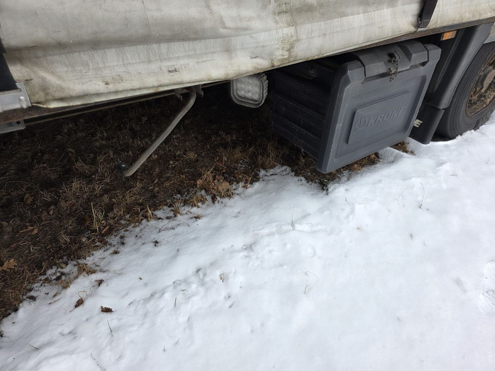 Fahrzeugabbildung Krone Mega Gardine mit Joloda, Lift, BPW, Portal