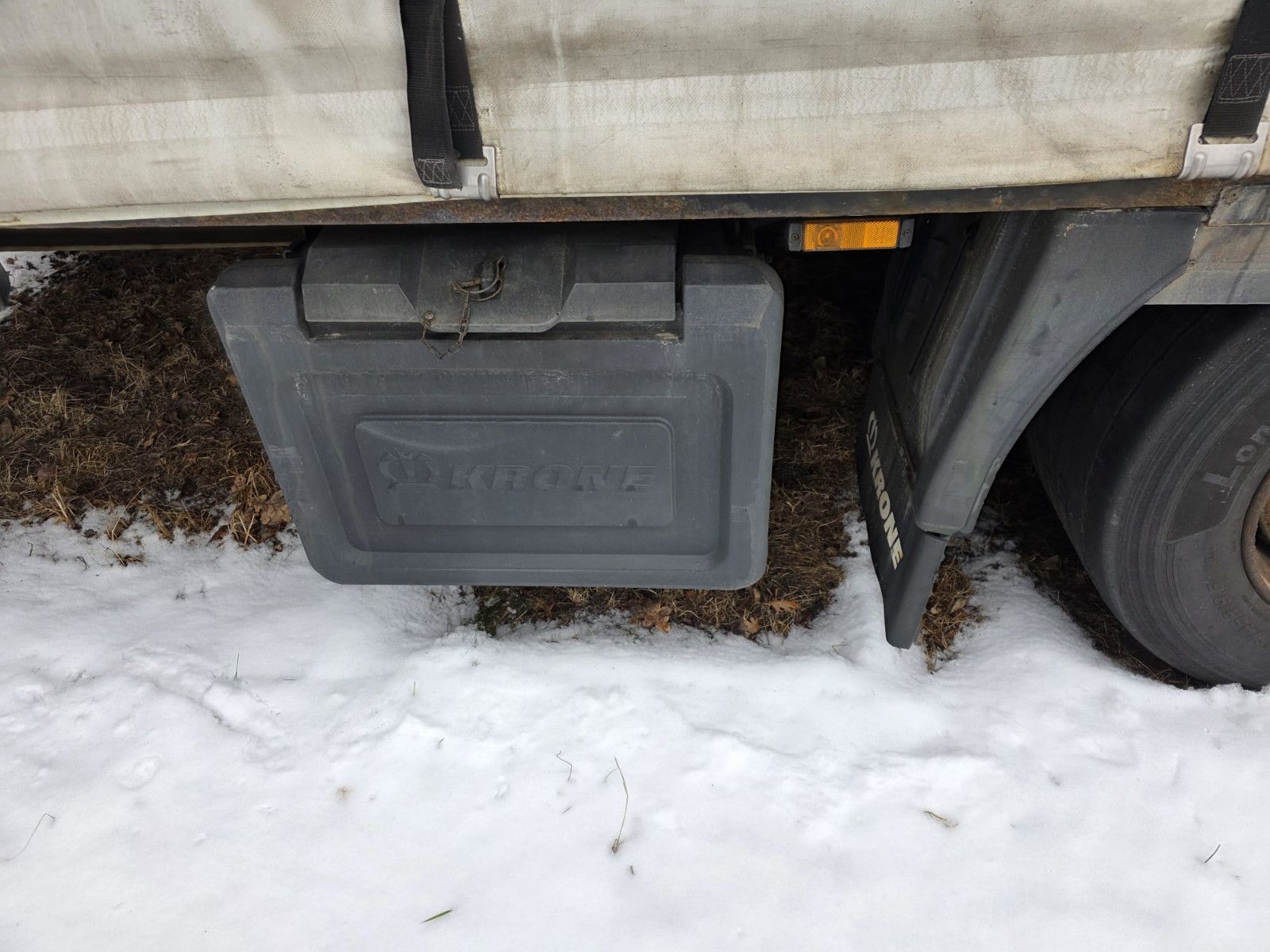 Fahrzeugabbildung Krone Mega Gardine mit Joloda, Lift, BPW, Portal