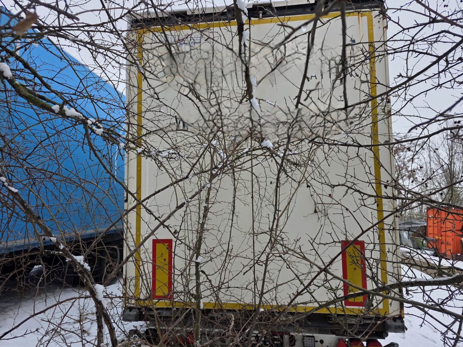 Fahrzeugabbildung Krone Mega Gardine mit Joloda, Lift, BPW, Portal