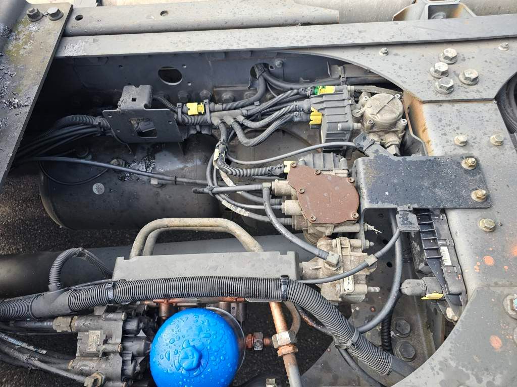 Fahrzeugabbildung DAF XF 410, Standklima, Euro 6