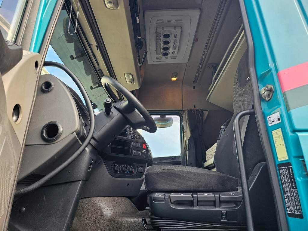 Fahrzeugabbildung DAF XF 410, Standklima, Euro 6