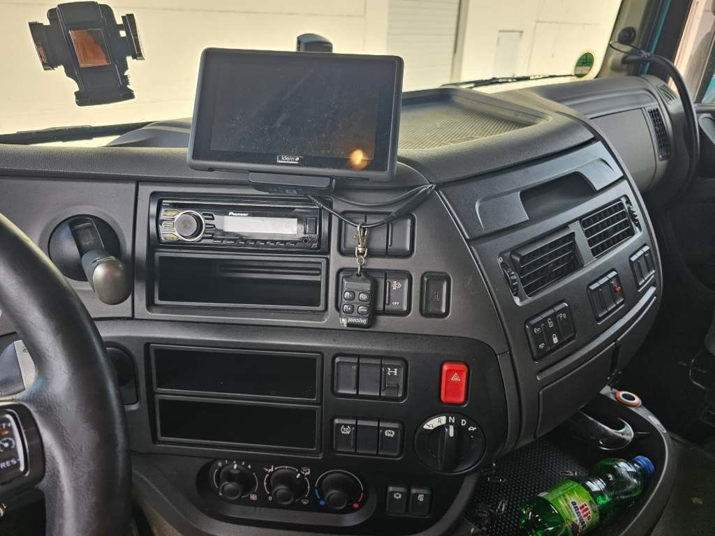 Fahrzeugabbildung DAF XF 410, Standklima, Euro 6