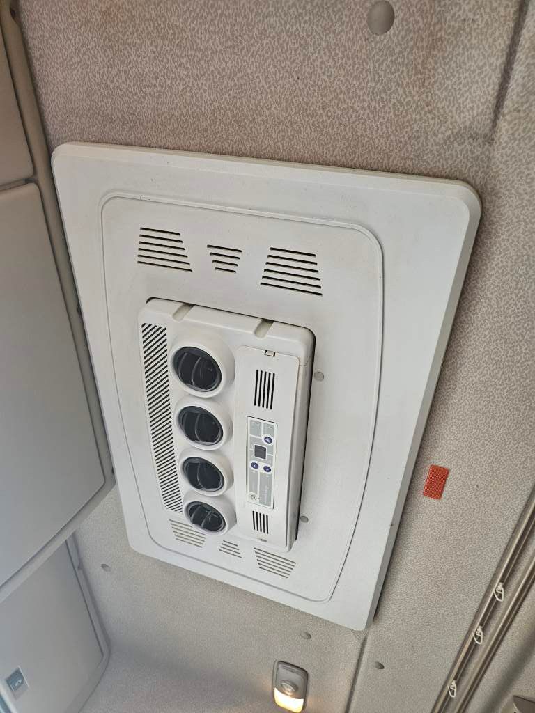 Fahrzeugabbildung DAF XF 410, Standklima, Euro 6