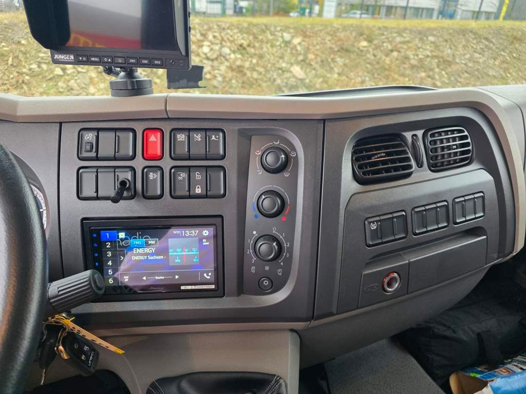 Fahrzeugabbildung DAF LF 170 Gardine, wie neu, nur 82 TKM Original !