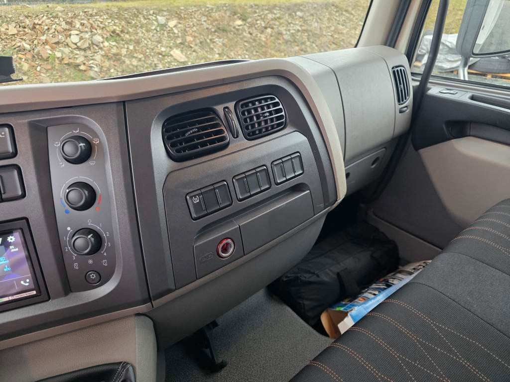 Fahrzeugabbildung DAF LF 170 Gardine, wie neu, nur 82 TKM Original !