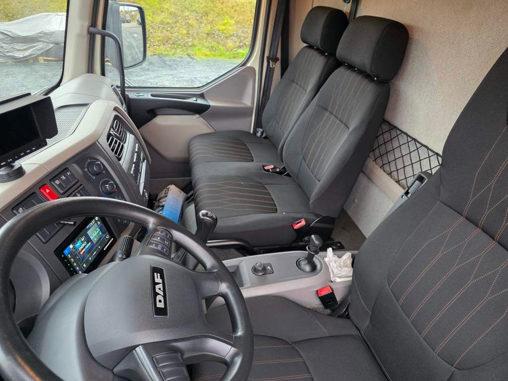 Fahrzeugabbildung DAF LF 170 Gardine, wie neu, nur 82 TKM Original !
